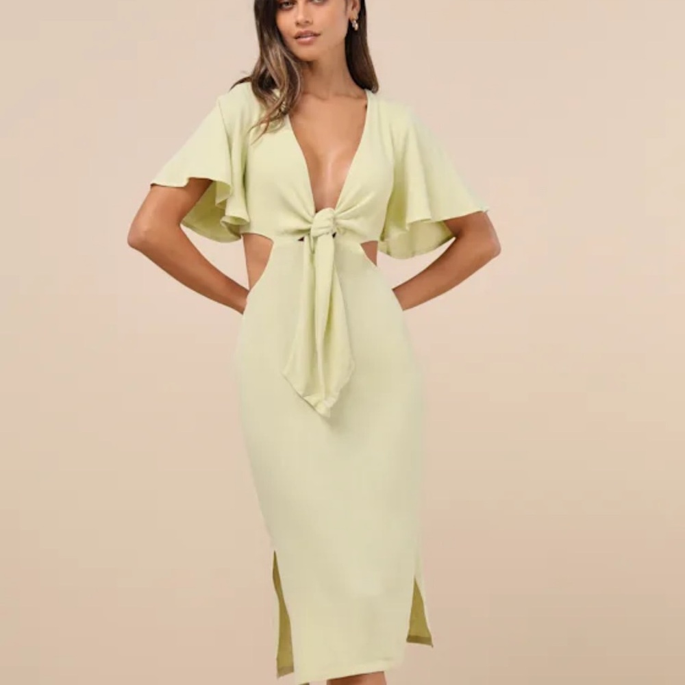 Lulu’s Summer Journey Light Green Tie-Front Cutout Midi Dress NWT